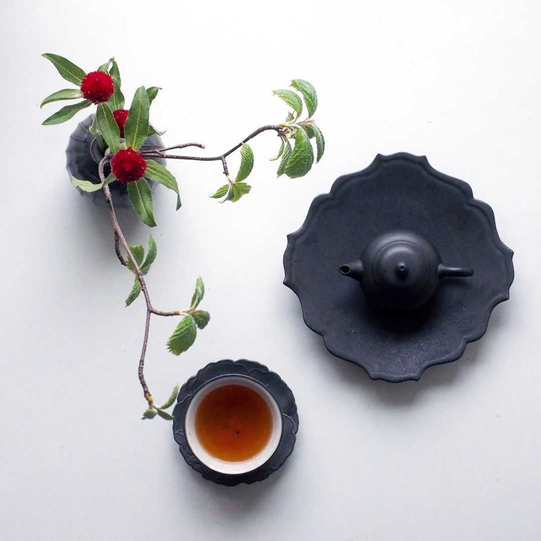 上一壺茶，插幾枝花(圖3)