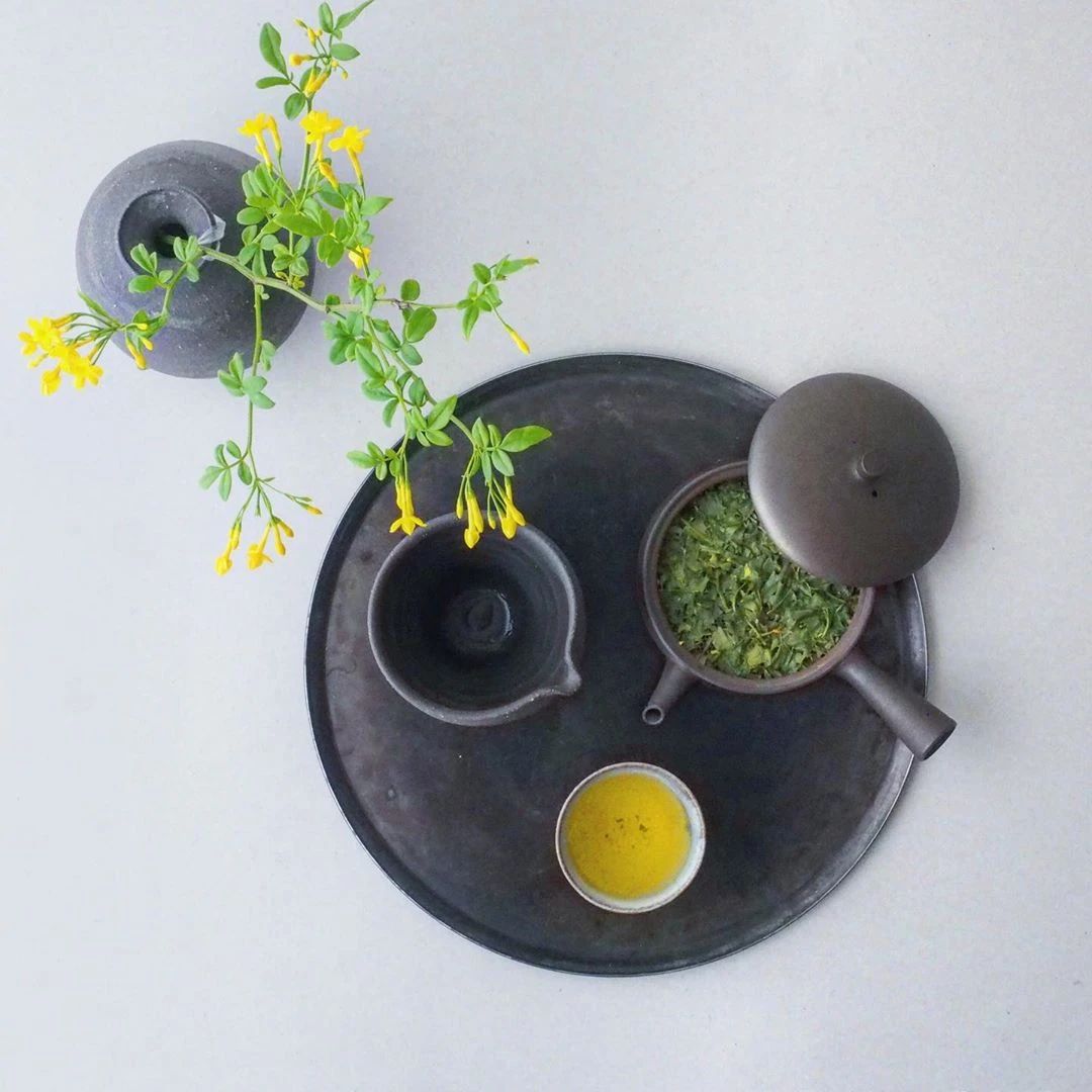 上一壺茶，插幾枝花(圖5)