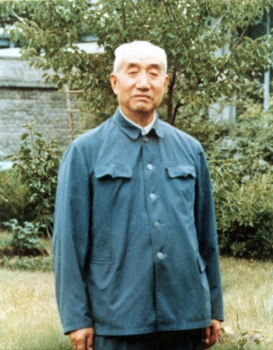 毛主席用兵如神的秘訣是什么？徐向前一語道破：情報是基礎(圖1)