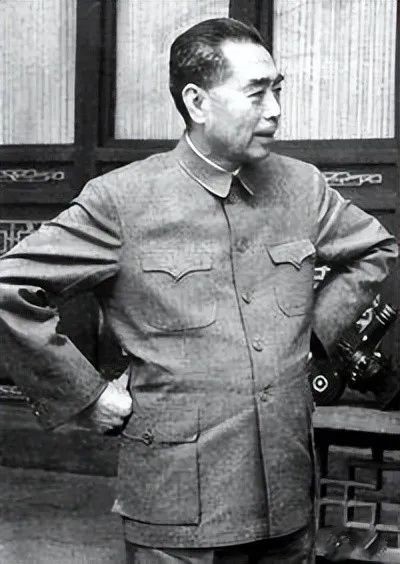 毛主席剛到北京一個月，傅作義警衛(wèi)團密謀兵變，聶榮臻倒吸口涼氣(圖1)