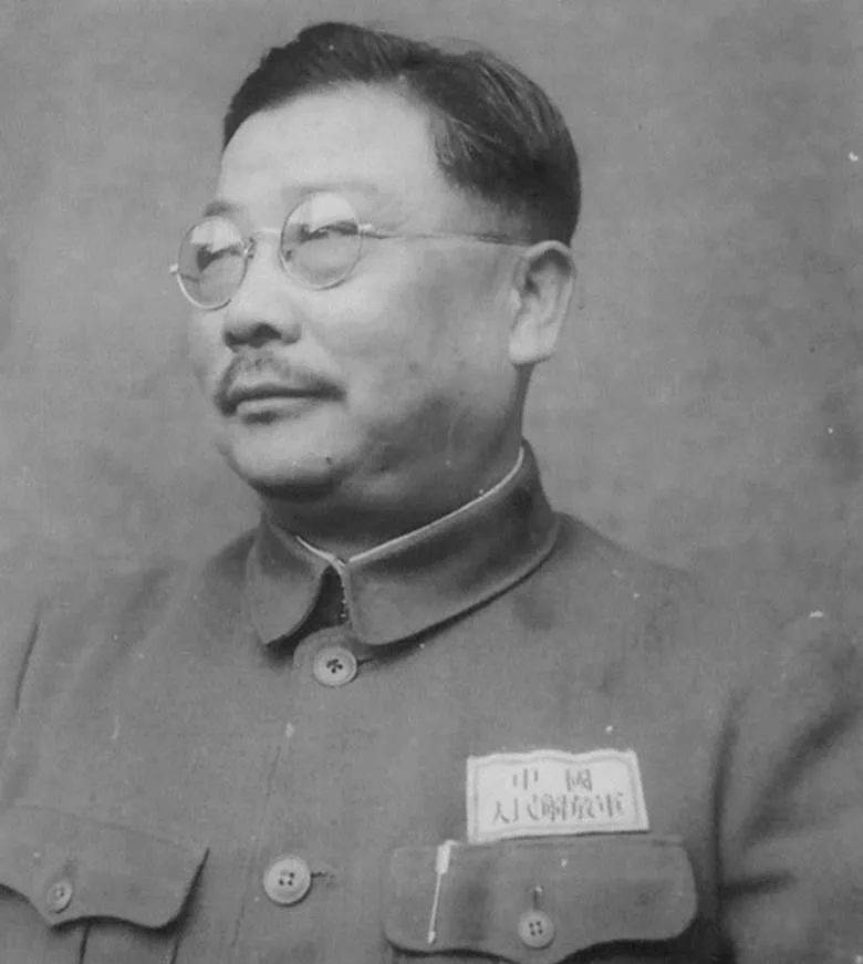 毛主席剛到北京一個月，傅作義警衛(wèi)團密謀兵變，聶榮臻倒吸口涼氣(圖7)