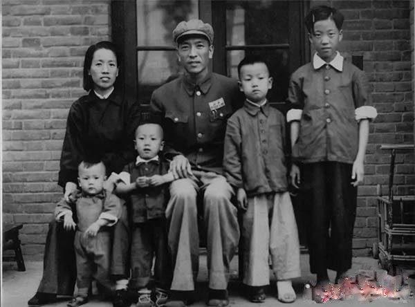 ?99歲的老八路、國務(wù)院原副總理耿飚夫人趙蘭香于2022年7月22日在京逝世(圖3)