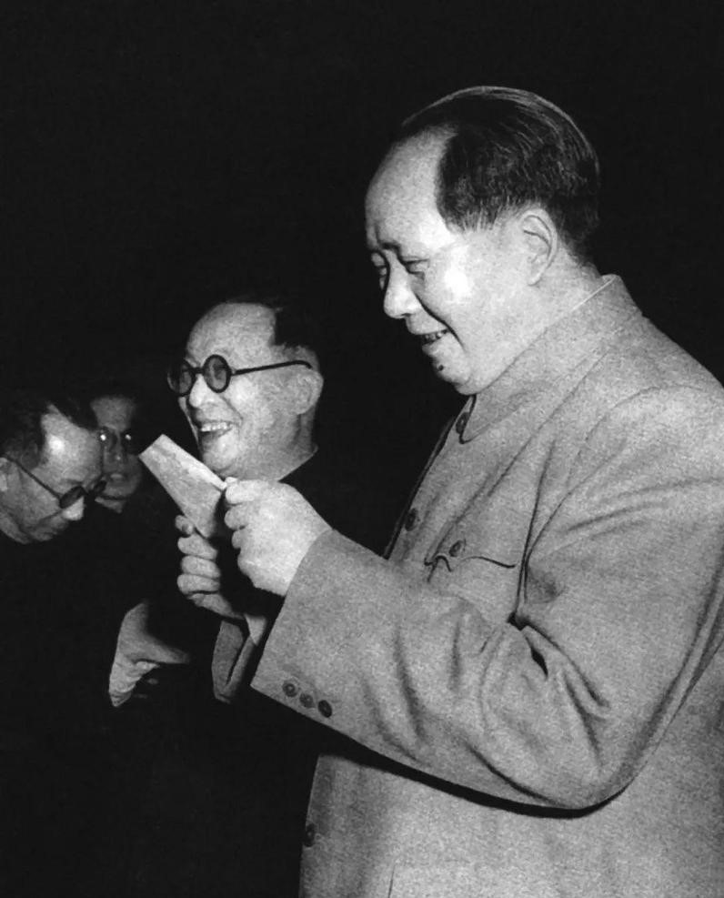 1965年國共第三次和談在即，蔣介石提出六個(gè)要求，毛主席：同意(圖7)