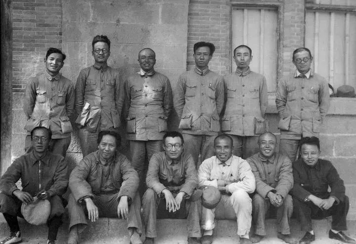 毛主席極其罕見、珍貴的絕版照片(圖6)