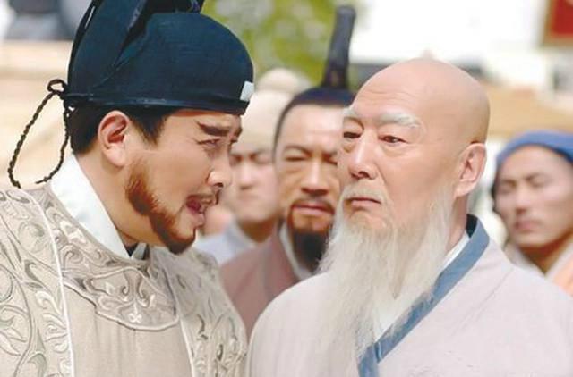 朱元璋到少林寺問：朕也要跪嗎？方丈機(jī)智回了8字，救了全寺性命(圖2)