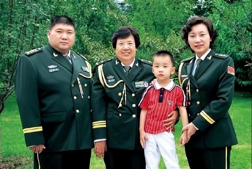 毛岸青36歲還單身，毛主席勸他找個(gè)農(nóng)民，寫信：邵華是個(gè)好孩子(圖3)