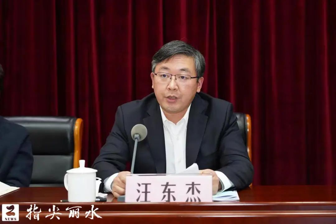 在這個(gè)新年會(huì)議上，胡海峰說(shuō)(圖3)