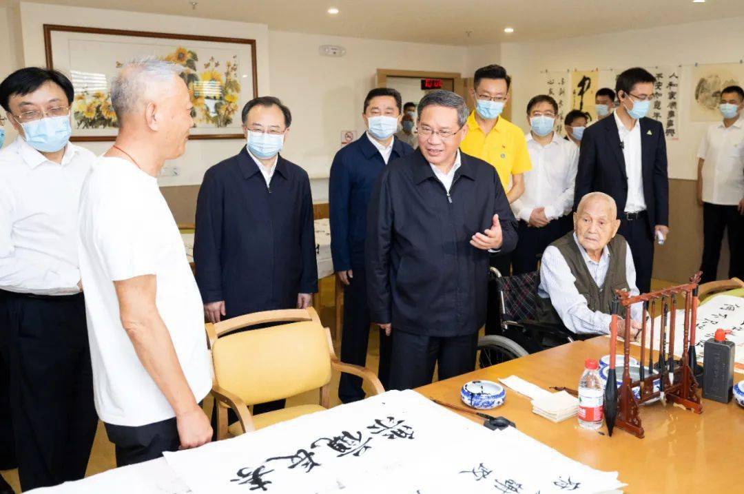 國務(wù)院總理李強(qiáng)海南調(diào)研1.jpeg 李強(qiáng)在海南調(diào)研時強(qiáng)調(diào) 加快建設(shè)中國特色自由貿(mào)易港 在深化改革開放中增進(jìn)民生福祉(圖2)