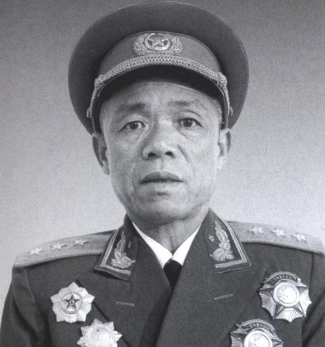 韓先楚給毛主席寫信，說地方干部隊(duì)伍太龐大，老百姓負(fù)擔(dān)太重(圖5)