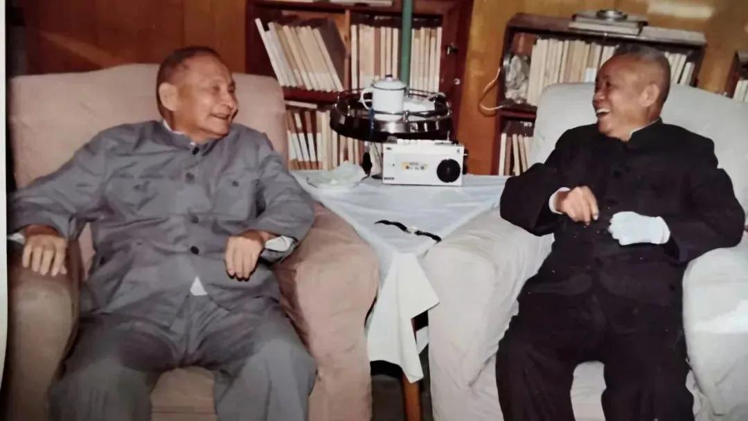 羅榮桓想讓韓先楚到空軍中任職，韓先楚：老首長(zhǎng)，你不了解我呀(圖2)