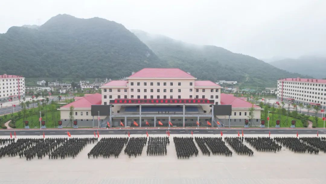 640 (90).jpg 組圖:直擊新兵徒步行軍訓(xùn)練(圖1)