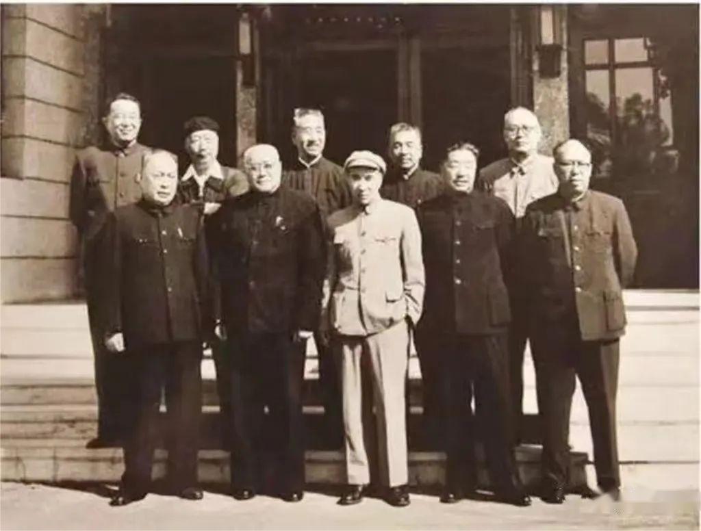 四大元帥當(dāng)了大都市市長，另外六大元帥去哪了？(圖1)