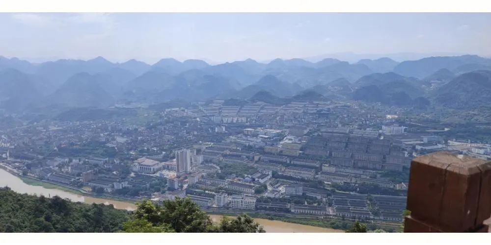 茅臺全景.jpg 中國酒文化之精髓:醬香酒文化(圖4)
