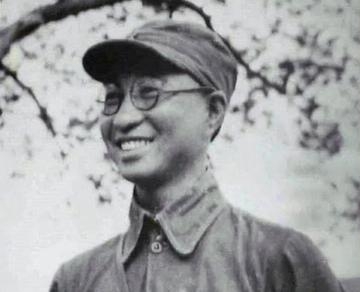陳賡向毛主席介紹國民黨中將：這我兄弟，主席：你知我是他什么人(圖2)