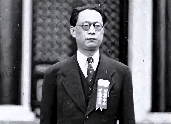 陳賡向毛主席介紹國民黨中將：這我兄弟，主席：你知我是他什么人(圖6)