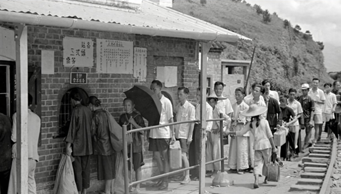 香港回歸前，英國掙了多少錢？外交部副部長：英國每年拿走1000億(圖5)