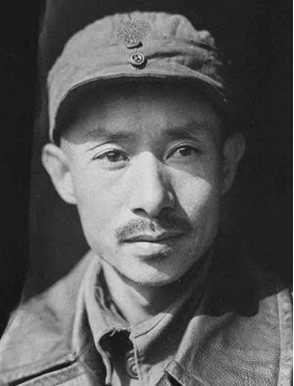 55年毛主席與徐立清談授銜問(wèn)題：我準(zhǔn)備和蕭克談一下，讓他帶個(gè)頭(圖10)