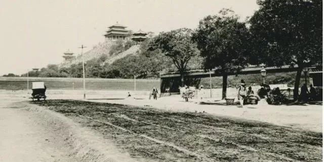 北京龍脈的龍穴位置，在故宮一座不起眼的小殿里(圖3)