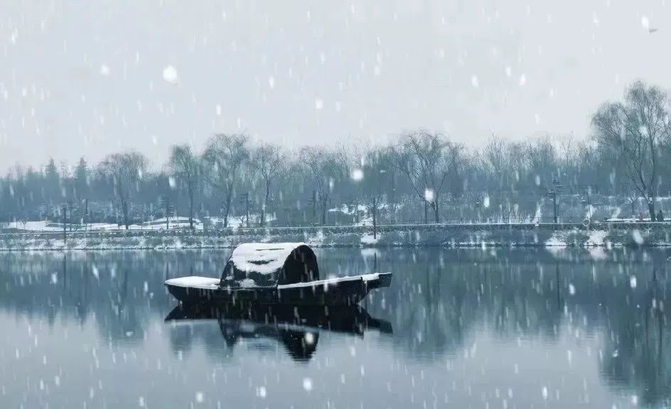 十首安然詩詞：吃茶讀閑書，聽雨看落花(圖9)