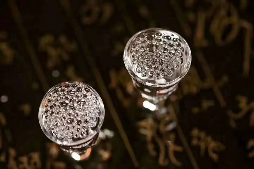 酒場(chǎng)話術(shù):45個(gè)經(jīng)典勸酒擋酒詞(圖1) 酒場(chǎng)話術(shù):45個(gè)經(jīng)典勸酒擋酒詞(圖1)