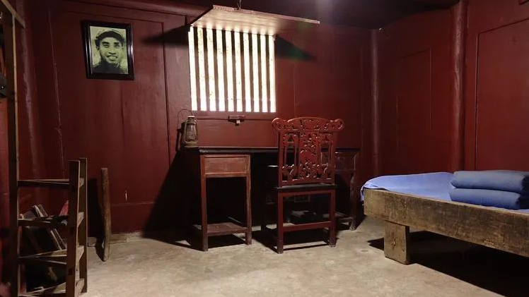 扎西會(huì)議89周年(1935年2月5日至9日)扎西會(huì)議肯定了毛澤東在思想路線和軍事路線上的正確性對(duì)樹立毛澤東的領(lǐng)導(dǎo)權(quán)威具有重要意義(圖5) 扎西會(huì)議89周年(1935年2月5日至9日)扎西會(huì)議肯定了毛澤東在思想路線和軍事路線上的正確性對(duì)樹立毛澤東的領(lǐng)導(dǎo)權(quán)威具有重要意義(圖5)