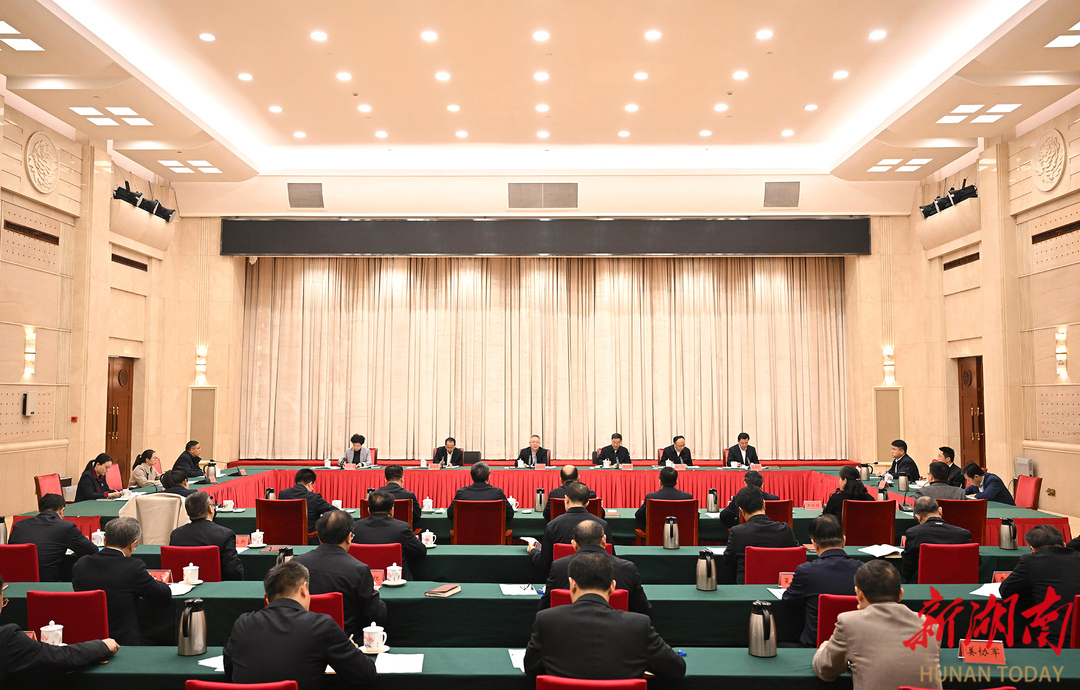 省委書記：讓基層干部少一些“為難”、多一些資源，“好事”多讓他們?nèi)プ?、“好人”多讓他們?nèi)ギ?dāng)(圖1)