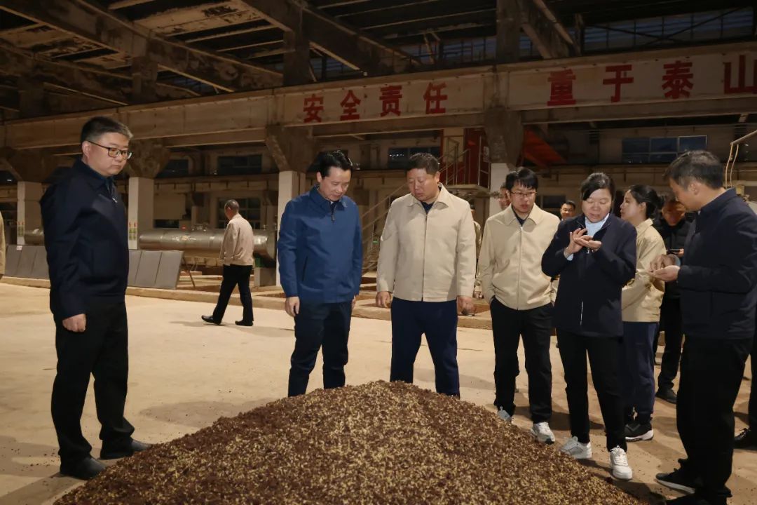 茅臺(tái)酒二輪次生產(chǎn)開啟，丁雄軍：持續(xù)保障優(yōu)質(zhì)穩(wěn)產(chǎn)，為黃金輪次打下堅(jiān)實(shí)基礎(chǔ)(圖3)