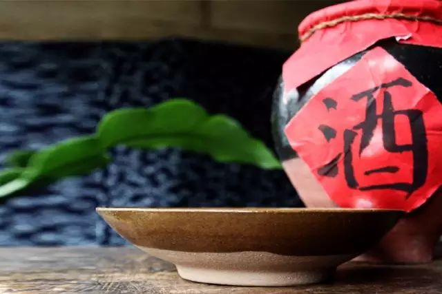 不得不承認(rèn)，酒真是個(gè)好東西！(圖1)