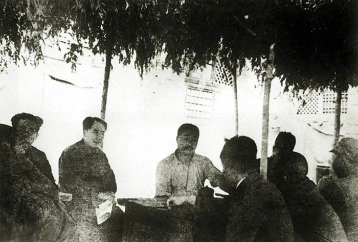 解放戰(zhàn)爭中毛澤東靈活機動指揮藝術(shù)的運用(圖5)