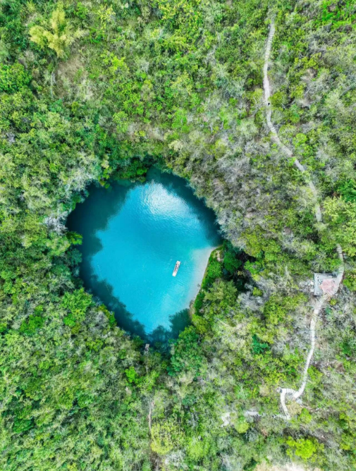 遍地“藍寶石”！廣西這里成為“五一”最受歡迎的小眾旅游目的地(圖20)
