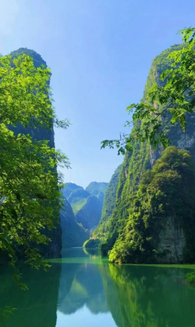 遍地“藍寶石”！廣西這里成為“五一”最受歡迎的小眾旅游目的地(圖34)