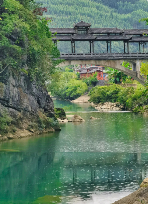 遍地“藍寶石”！廣西這里成為“五一”最受歡迎的小眾旅游目的地(圖38)