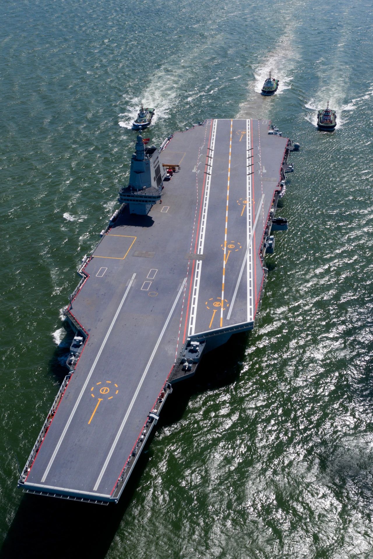 實時：海軍福建艦順利完成首次航行試驗！(圖9)