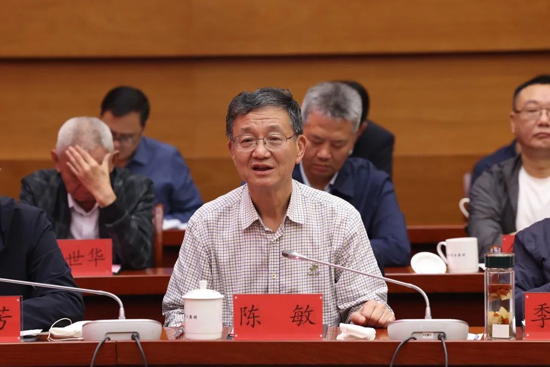 茅臺老領(lǐng)導(dǎo)陳敏.jpg 茅臺集團(tuán)召開老領(lǐng)導(dǎo)座談會(圖12)