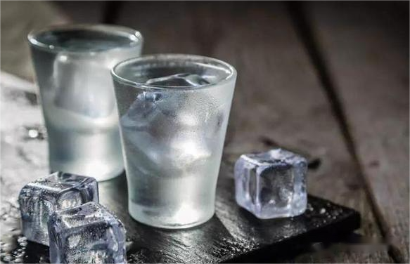 喝醬香白酒也需要適宜的溫度，你知道是多少度嗎？(圖3)