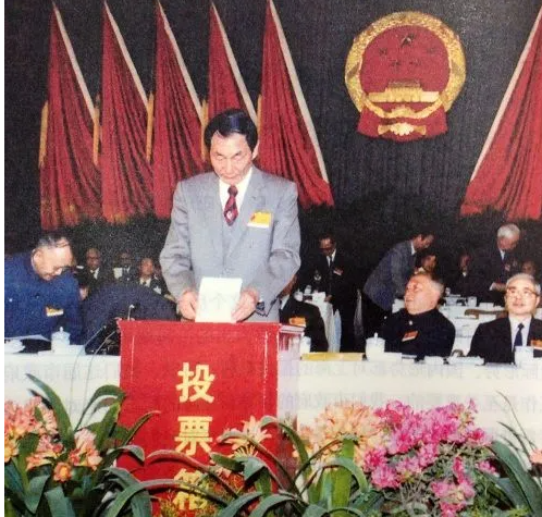 重溫朱镕基1988年參選上海市長演講（與江書記互動(dòng)談笑風(fēng)生(圖1)