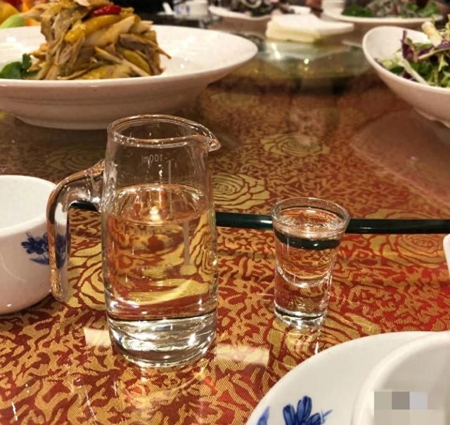 酒水行業(yè)萬(wàn)億市場(chǎng)，煙酒店老板為何從中賺不到錢(qián)？(圖4)