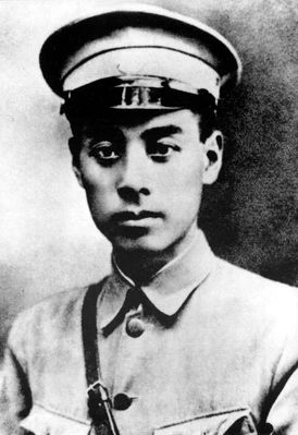 七一丨黨對人民軍隊絕對領(lǐng)導(dǎo)原則的確立(圖3)