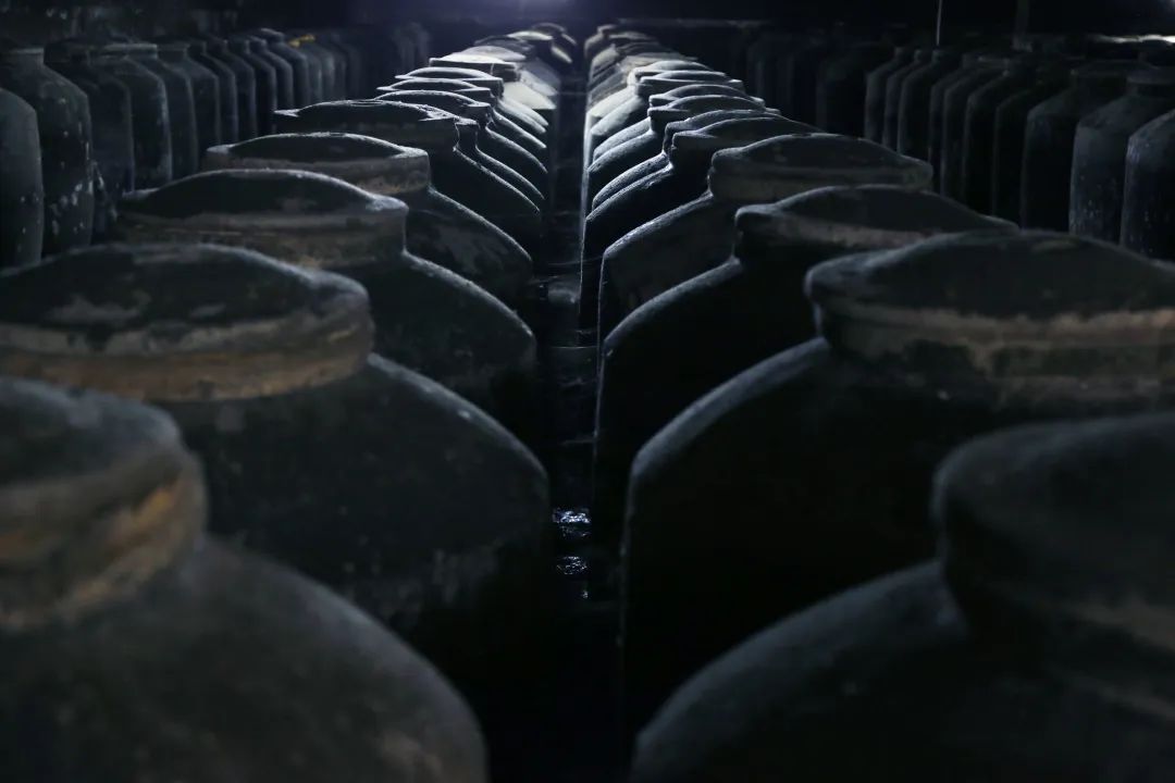 人生路上你得喝的下三碗酒：第一碗，冷言冷語(yǔ)的酒；第二碗，奮斗路上的酒；第三碗，委屈難言的酒(圖2)