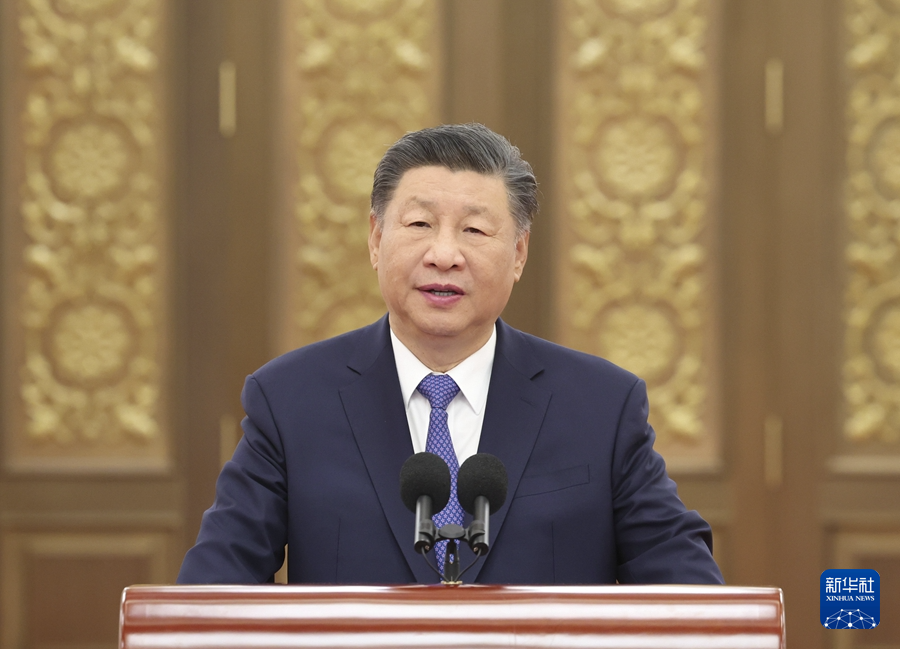 習近平在接見探月工程嫦娥六號任務參研參試人員代表.jpg 習近平在接見探月工程嫦娥六號任務參研參試人員代表時發(fā)表重要講話強調(diào) 再接再厲乘勢而上 加快建設航天強國(圖1)