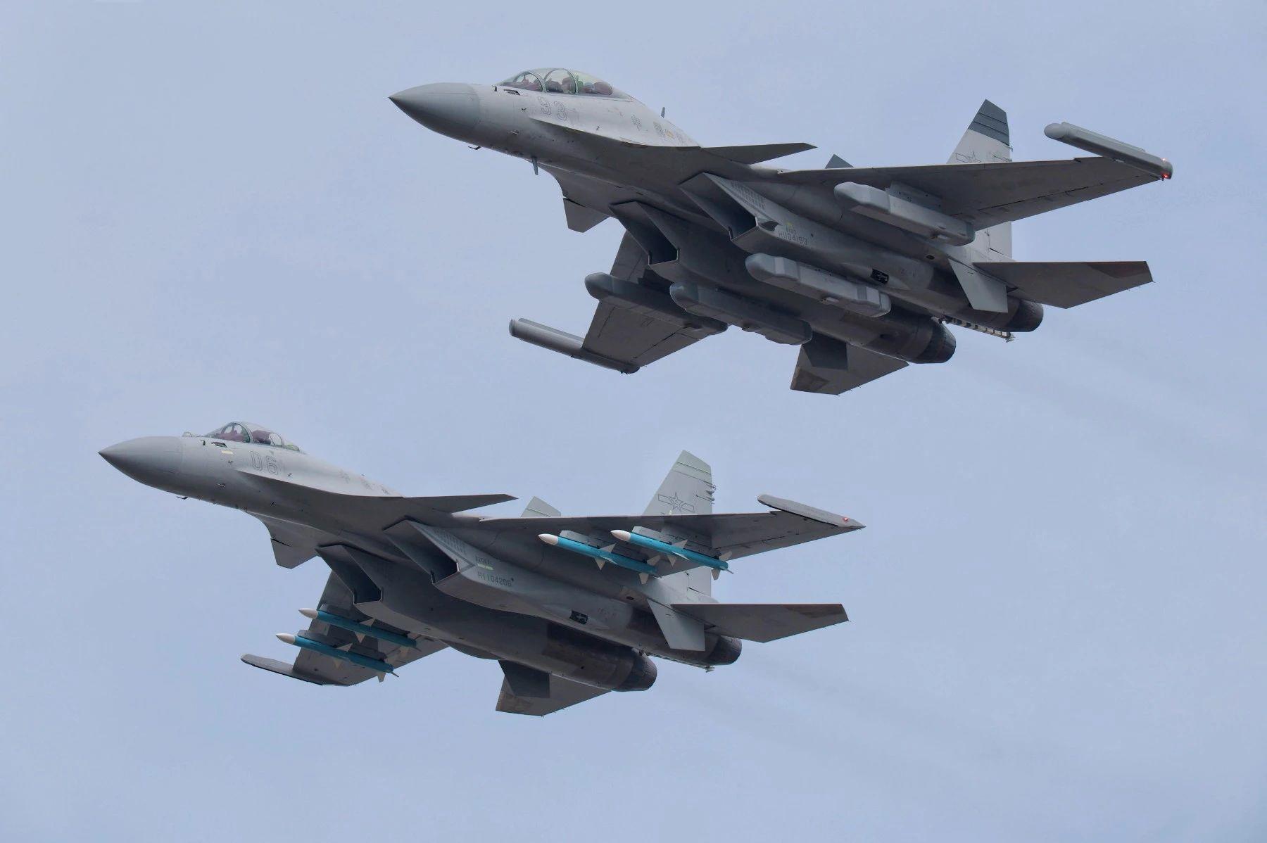 殲151.jpg 人民空軍成立七十五周年(圖8)