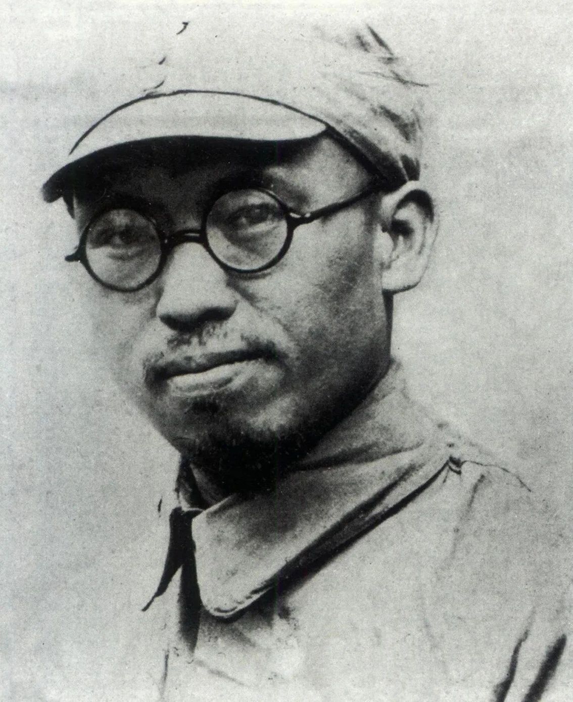 羅榮桓：唯一政工出身的元帥，山東敵后戰(zhàn)場(chǎng)獨(dú)當(dāng)一面，溘然長(zhǎng)逝毛主席悲書(shū)“國(guó)有疑難可問(wèn)誰(shuí)”(圖3)