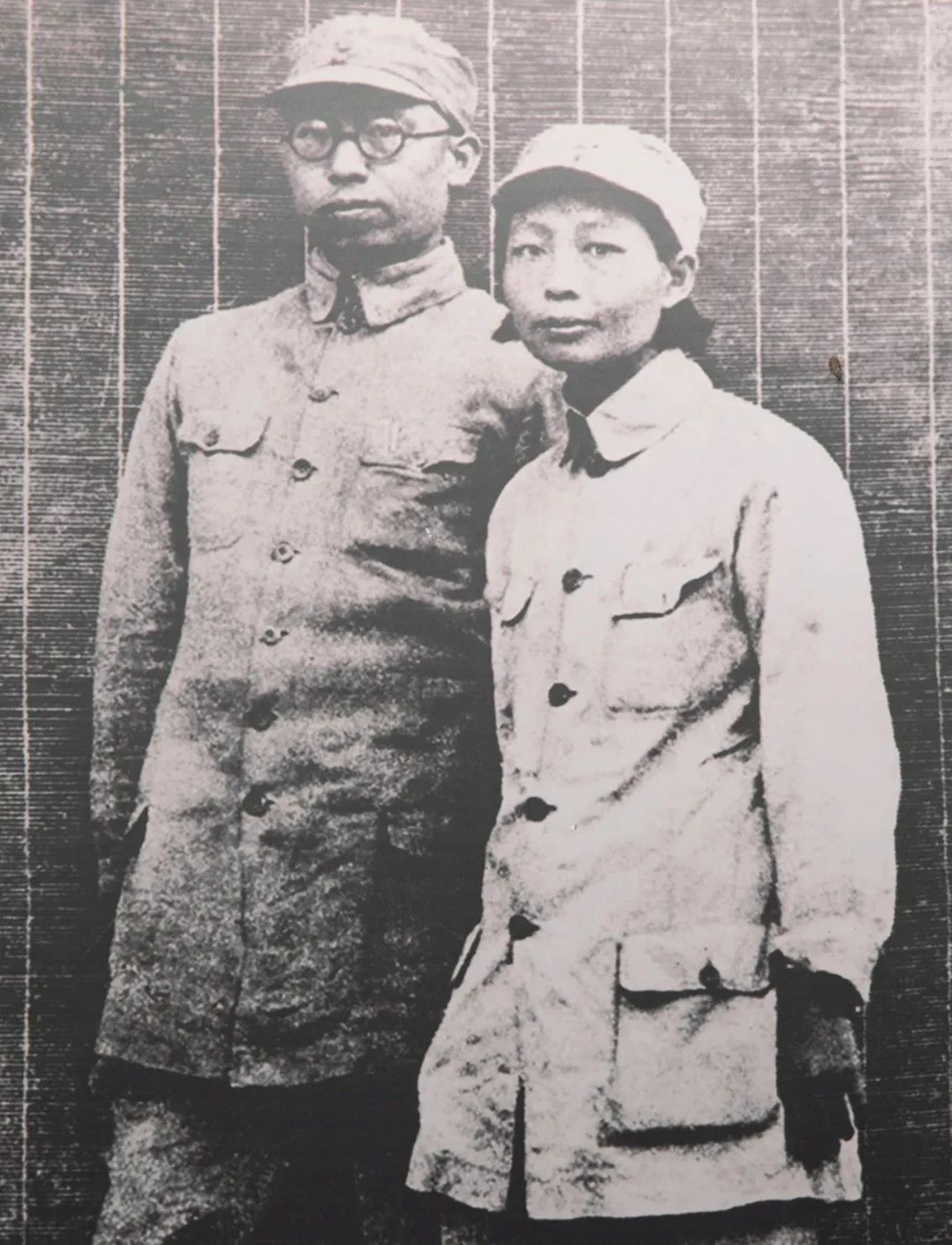 羅榮桓：唯一政工出身的元帥，山東敵后戰(zhàn)場(chǎng)獨(dú)當(dāng)一面，溘然長(zhǎng)逝毛主席悲書(shū)“國(guó)有疑難可問(wèn)誰(shuí)”(圖5)