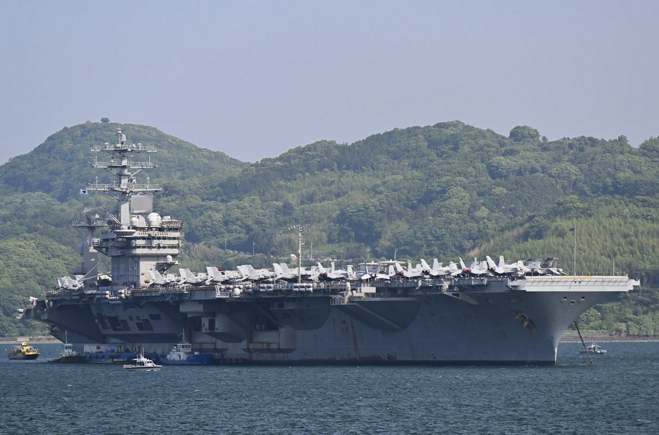 美軍“尼米茲”號(hào)航母明年將進(jìn)入退役流程(圖7) 美軍“尼米茲”號(hào)航母明年將進(jìn)入退役流程(圖7)