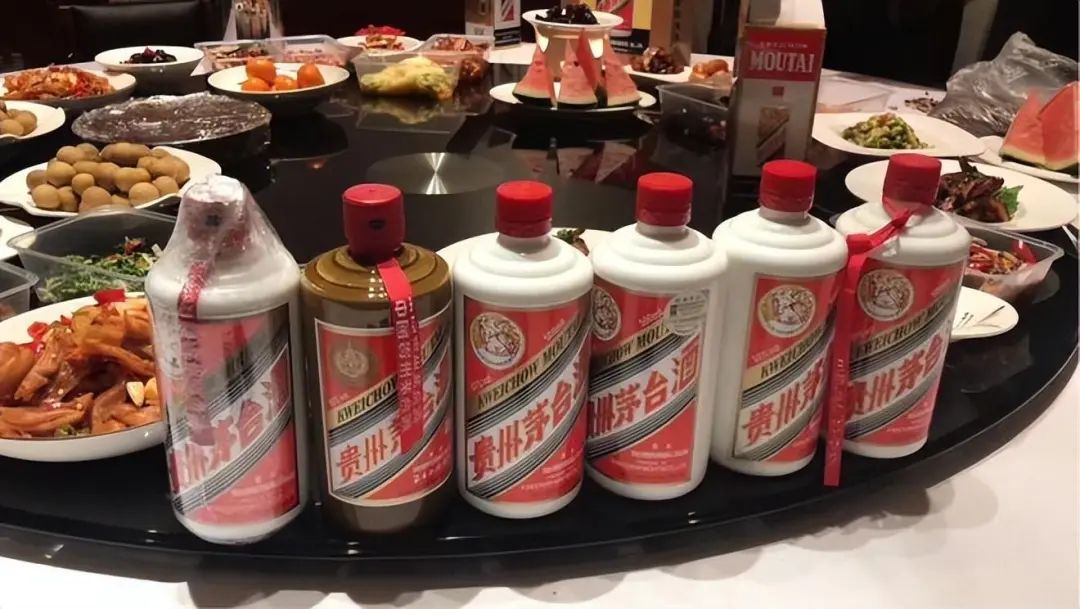 越是經(jīng)濟不好的時候，越要鼓勵喝酒(圖4)