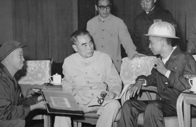 周總理唯一的兒子，卻隱瞞真實(shí)身份40多年，直到總理去世(圖2)
