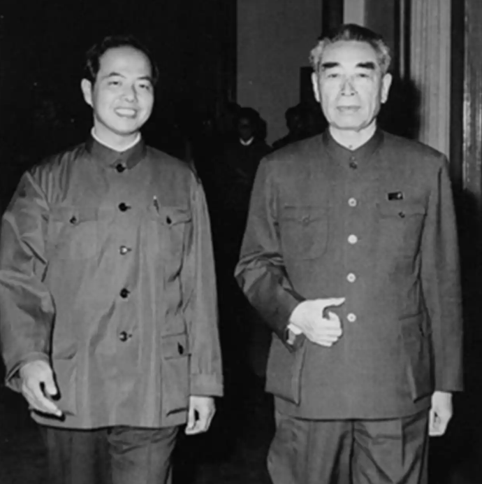 周總理唯一的兒子，卻隱瞞真實(shí)身份40多年，直到總理去世(圖3)