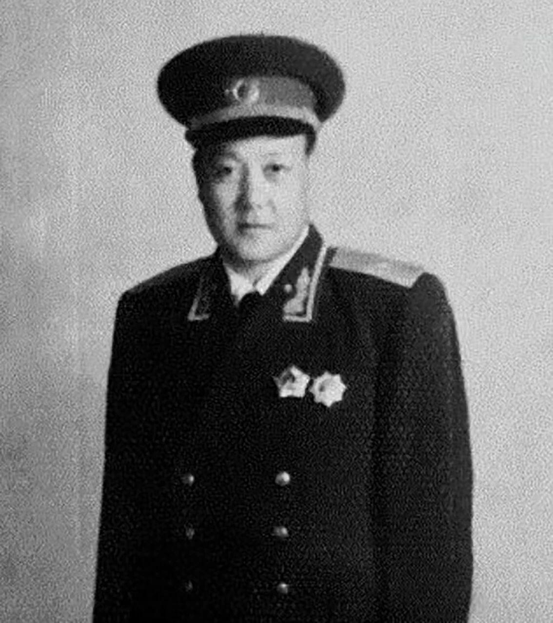 劉秉彥：北大走出的開(kāi)國(guó)少將，全殲日軍特種部隊(duì)轟動(dòng)冀中，和曠伏兆將軍的“生死之約”成為佳話(huà)(圖1)