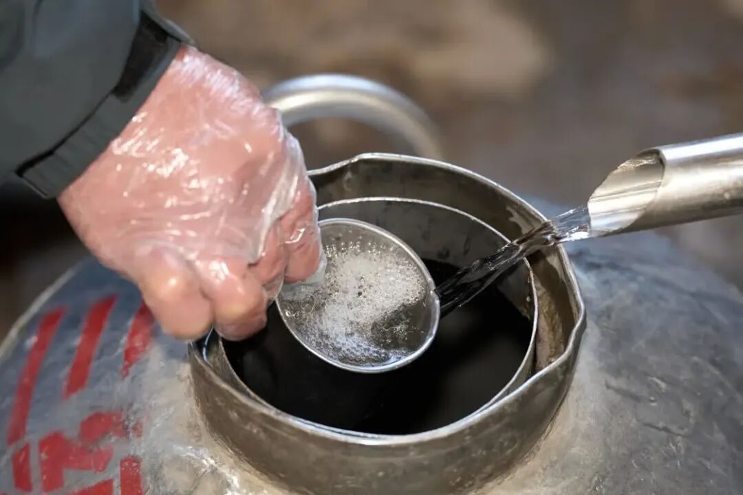為什么醬酒必須存夠三年才能出廠？揭開時(shí)間與品質(zhì)的秘密(圖1)