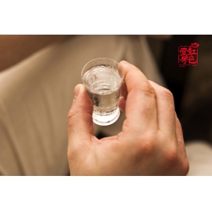 我們喝的是酒，品味的是醇香，彌漫的是幸福，享受的是文化